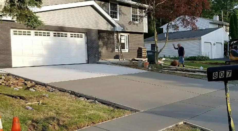 Sidewalk Cost per Square Foot service in San Antonio, TX